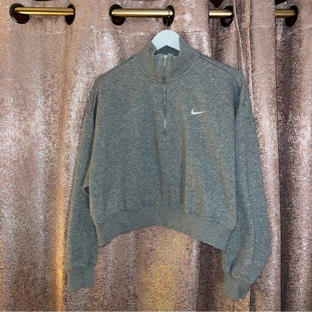Nike Gray Zipper Sweatshirt